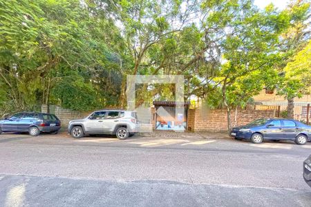 Casa à venda com 292m², 3 quartos e 3 vagasFachada