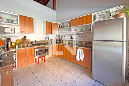 Casa à venda com 292m², 3 quartos e 3 vagasCozinha