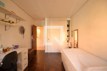 Casa à venda com 292m², 3 quartos e 3 vagasQuarto 2