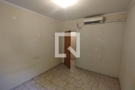 Dormitório 01 de apartamento para alugar com 2 quartos, 51m² em Ipiranga, Ribeirão Preto
