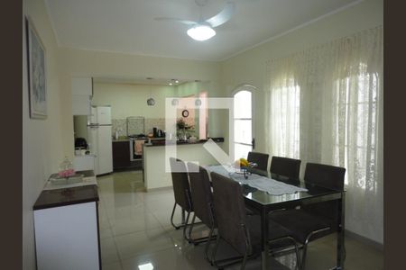 Casa à venda com 3 quartos, 130m² em Jardim Ester Yolanda, São Paulo