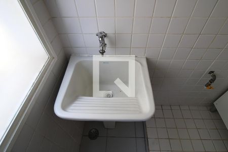 Apartamento para alugar com 38m², 1 quarto e 1 vagaDetalhe área de serviço - Tanque 