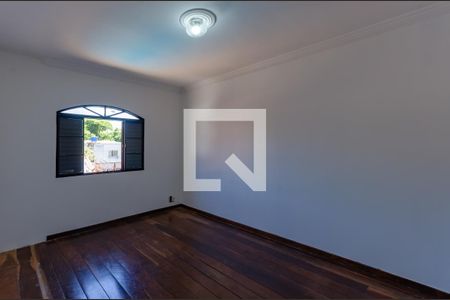 Casa à venda com 211m², 4 quartos e 3 vagasQuarto 3