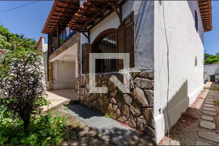 Casa à venda com 211m², 4 quartos e 3 vagasEntrada