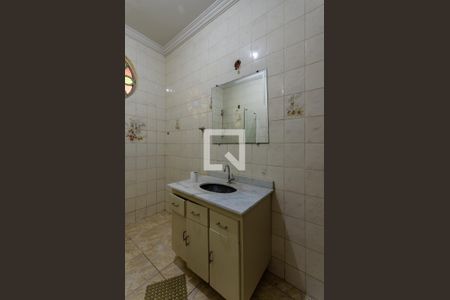 Casa à venda com 211m², 4 quartos e 3 vagasBanheiro Social 2