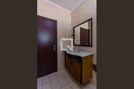 Casa à venda com 211m², 4 quartos e 3 vagasBanheiro Social 1