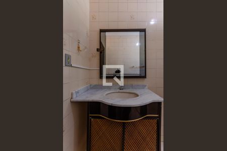 Casa à venda com 211m², 4 quartos e 3 vagasBanheiro Social 1