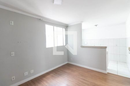 Sala de apartamento para alugar com 2 quartos, 90m² em Camargos, Belo Horizonte