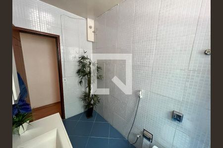 Apartamento à venda com 66m², 2 quartos e sem vagaBanheiro