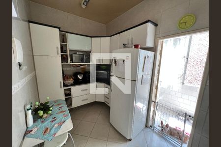 Apartamento à venda com 66m², 2 quartos e sem vagaCozinha