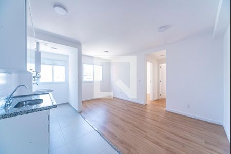Sala de apartamento para alugar com 2 quartos, 47m² em Centro, Santo André