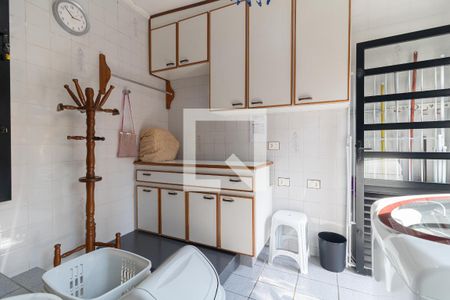 Casa para alugar com 390m², 5 quartos e 4 vagasLavanderia