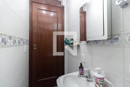 Casa para alugar com 390m², 5 quartos e 4 vagasLavabo