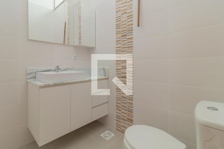 Casa de condomínio à venda com 130m², 3 quartos e 1 vaga Casa de condomínio à venda com 130m², 3 quartos e 1 vagaBanheiro da Suíte