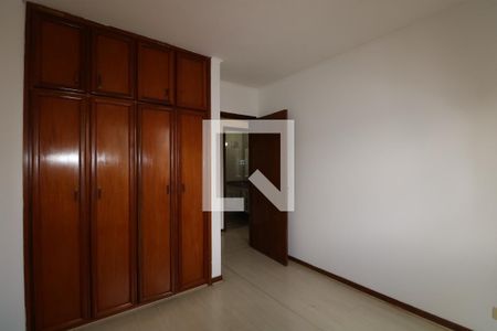 Apartamento para alugar com 104m², 3 quartos e 3 vagasQuarto 2