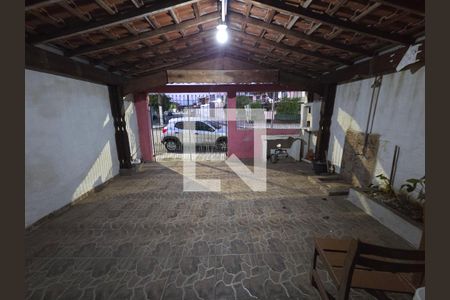 Garagem de casa para alugar com 2 quartos, 156m² em Vila Tupi, Praia Grande