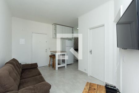Sala/Cozinha de kitnet/studio para alugar com 1 quarto, 38m² em Indianópolis, São Paulo