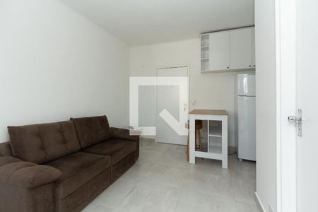 Sala/Cozinha de kitnet/studio para alugar com 1 quarto, 38m² em Indianópolis, São Paulo