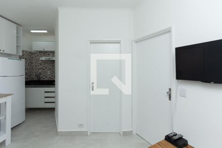 Sala/Cozinha de kitnet/studio para alugar com 1 quarto, 38m² em Indianópolis, São Paulo