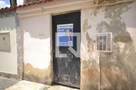 Casa para alugar com 85m², 3 quartos e sem vagaFachada
