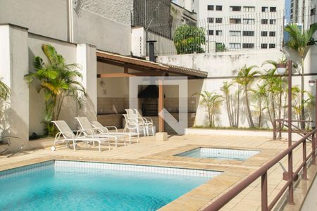 Apartamento à venda com 220m², 4 quartos e 4 vagas Apartamento à venda com 220m², 4 quartos e 4 vagasÁrea comum - Churrasqueira