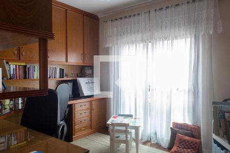 Apartamento à venda com 220m², 4 quartos e 4 vagas Apartamento à venda com 220m², 4 quartos e 4 vagasQuarto 4 suite