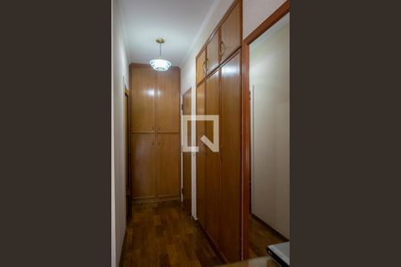 Apartamento à venda com 220m², 4 quartos e 4 vagas Apartamento à venda com 220m², 4 quartos e 4 vagasQuarto 3 suite