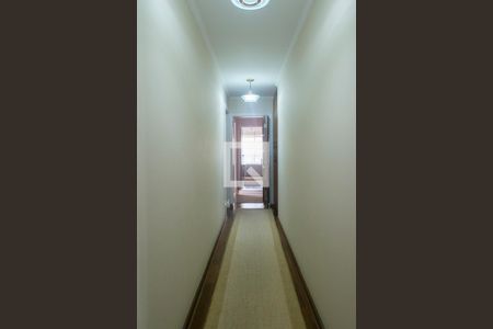 Apartamento à venda com 220m², 4 quartos e 4 vagas Apartamento à venda com 220m², 4 quartos e 4 vagasCorredor