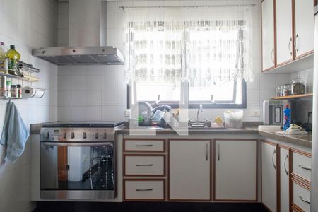 Apartamento à venda com 220m², 4 quartos e 4 vagas Apartamento à venda com 220m², 4 quartos e 4 vagasCozinha