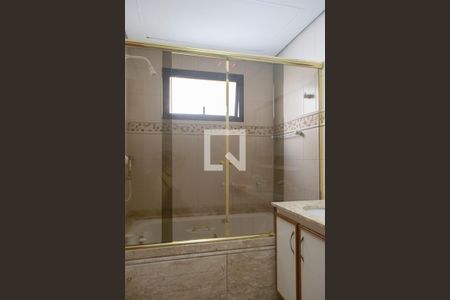 Apartamento à venda com 220m², 4 quartos e 4 vagas Apartamento à venda com 220m², 4 quartos e 4 vagasBanheiro quarto 3