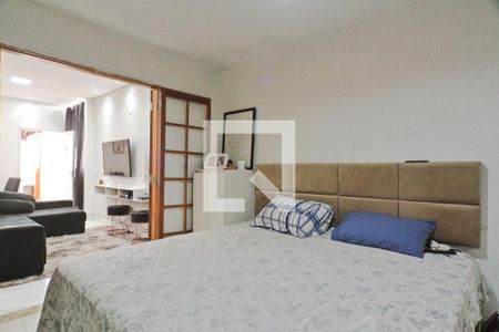 Casa à venda com 230m², 4 quartos e 1 vagaCasa 2 - suíte