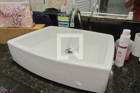 Casa à venda com 230m², 4 quartos e 1 vagaCasa 2 - banheiro