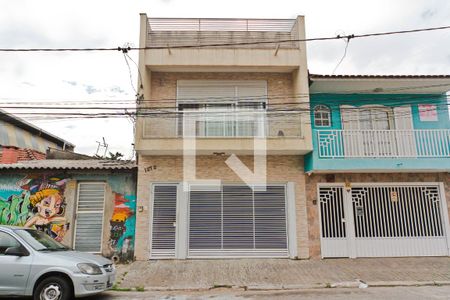 Casa à venda com 230m², 4 quartos e 1 vagaFachada