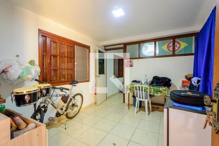 Sala 4 de casa à venda com 4 quartos, 400m² em Campo Novo, Porto Alegre
