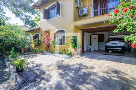 Casa à venda com 400m², 4 quartos e 3 vagasEntrada