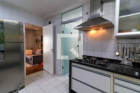 Apartamento à venda com 100m², 2 quartos e 2 vagasCozinha