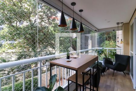 Varanda de apartamento para alugar com 2 quartos, 100m² em Jardim Ampliação, São Paulo
