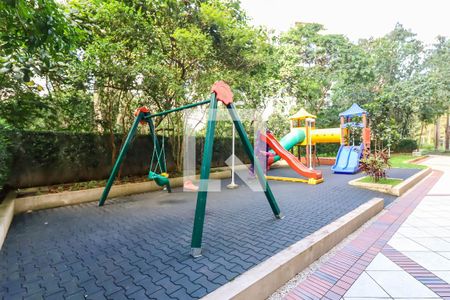 Apartamento à venda com 100m², 2 quartos e 2 vagasÁrea comum - Playground