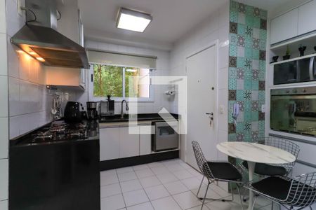 Apartamento à venda com 100m², 2 quartos e 2 vagasCozinha