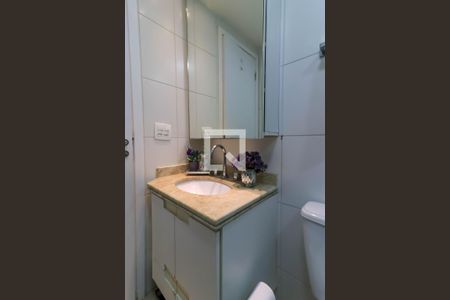 Apartamento à venda com 100m², 2 quartos e 2 vagasBanheiro da Suíte