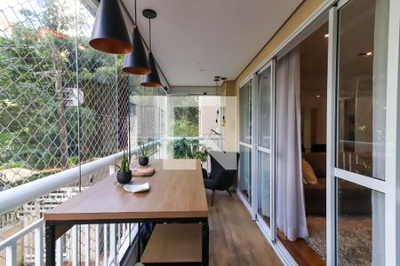 Varanda de apartamento para alugar com 2 quartos, 100m² em Jardim Ampliação, São Paulo