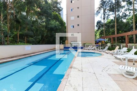 Apartamento à venda com 100m², 2 quartos e 2 vagasÁrea comum - Piscina