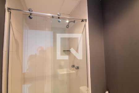 Banheiro de apartamento à venda com 2 quartos, 70m² em Santo Amaro, São Paulo