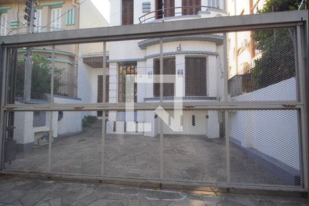 Casa à venda com 340m², 4 quartos e 2 vagasFachada 