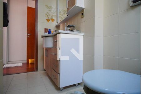 Casa à venda com 340m², 4 quartos e 2 vagasBanheiro suíte 