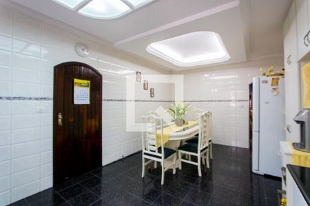 Apartamento para alugar com 166m², 3 quartos e 2 vagas Apartamento para alugar com 166m², 3 quartos e 2 vagasCozinha