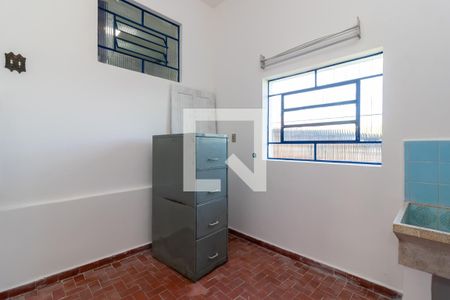 Casa para alugar com 50m², 2 quartos e sem vagaÁrea de Serviço