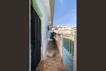 Casa para alugar com 50m², 2 quartos e sem vagaCorredor Lateral