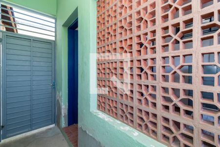 Casa para alugar com 50m², 2 quartos e sem vagaCorredor dos Fundos