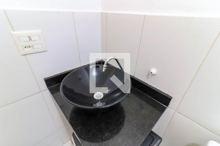 Apartamento para alugar com 45m², 2 quartos e 1 vaga Apartamento para alugar com 45m², 2 quartos e 1 vagaBanheiro